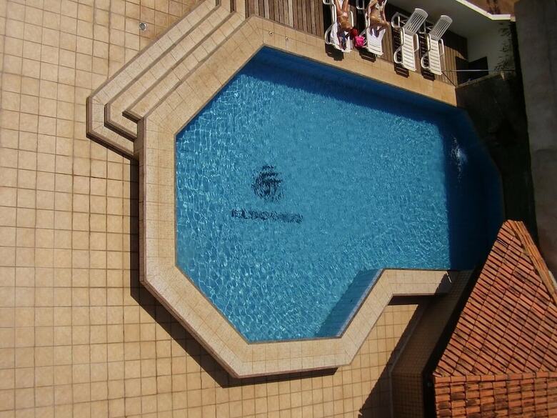 Victoria Plaza Hotel