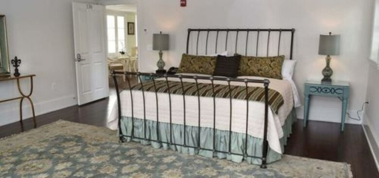 Bed & Breakfast Inn At Evergreen