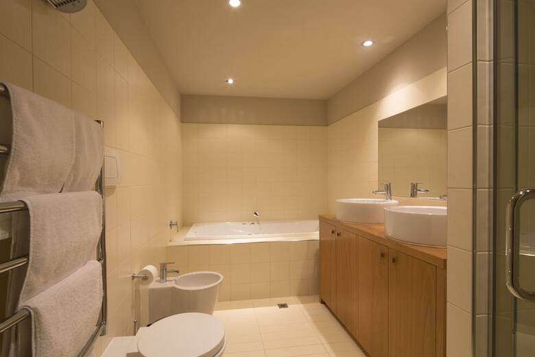 53 Shotover Apartment 302