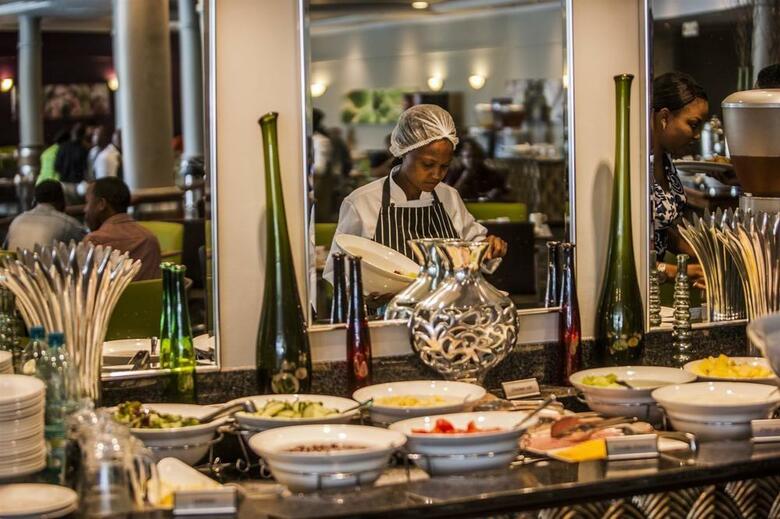 Hotel Garden Court Sandton City