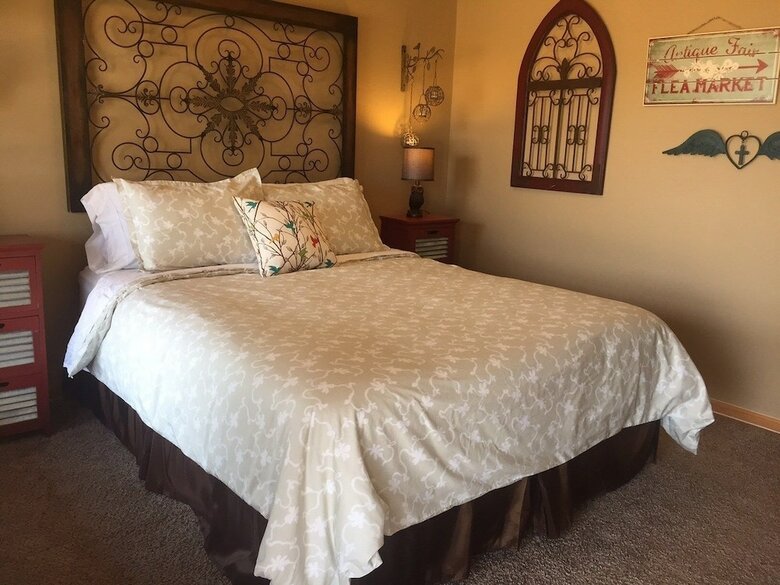Bed & Breakfast Night Bird Ranch