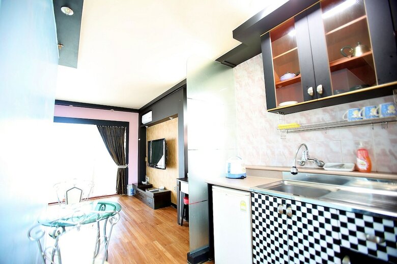 Grand Blue Pension