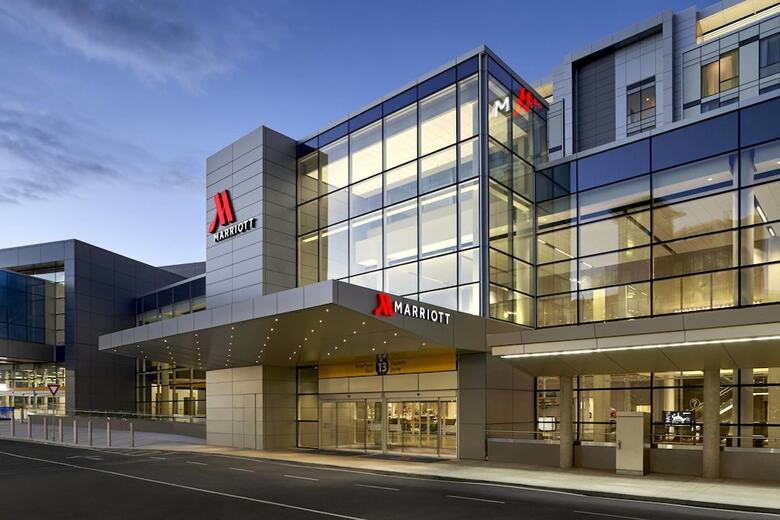 Calgary Airport Marriott In-terminal Hotel