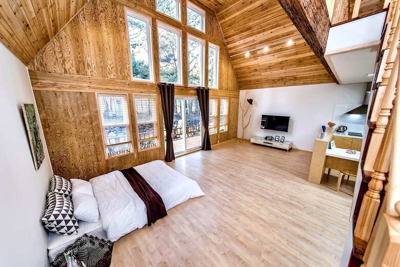 Browncabin Pension