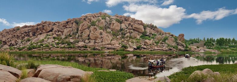 Hotel Clarks Inn Hampi