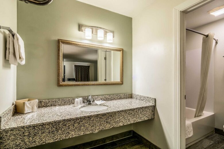 Hotel Rodeway Inn
