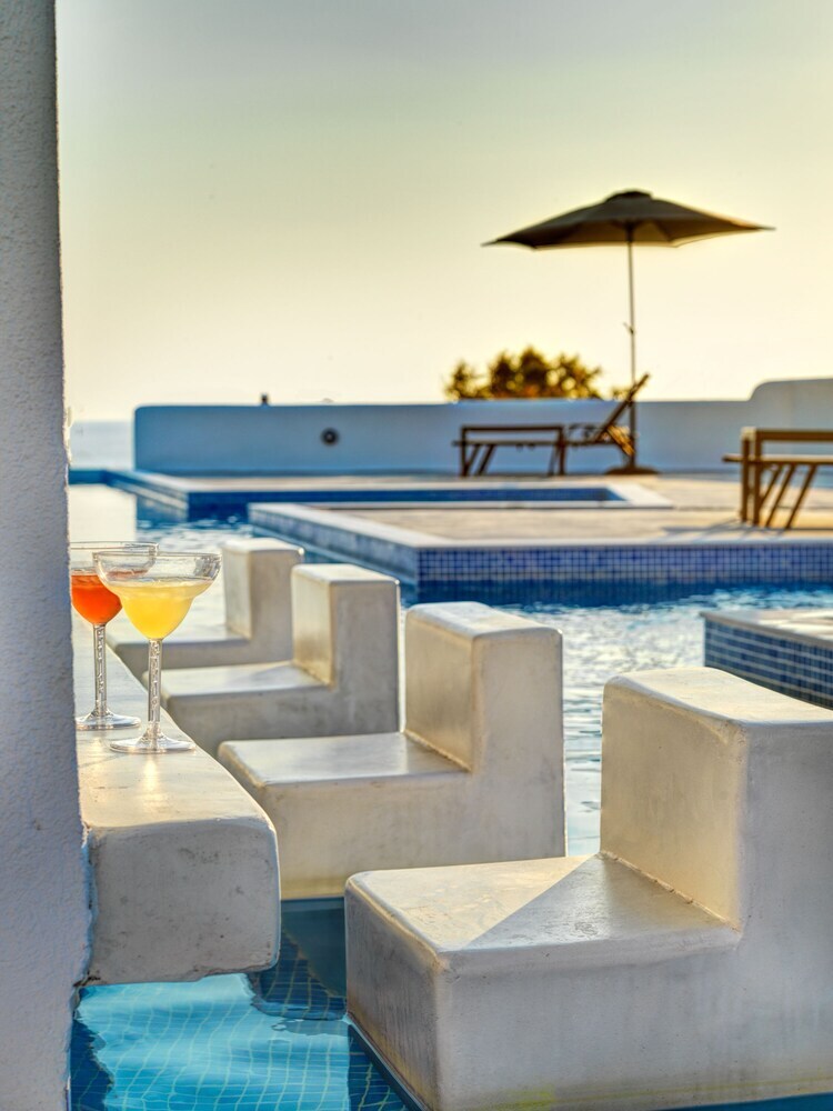 Aparthotel Desiterra Suites And Villas