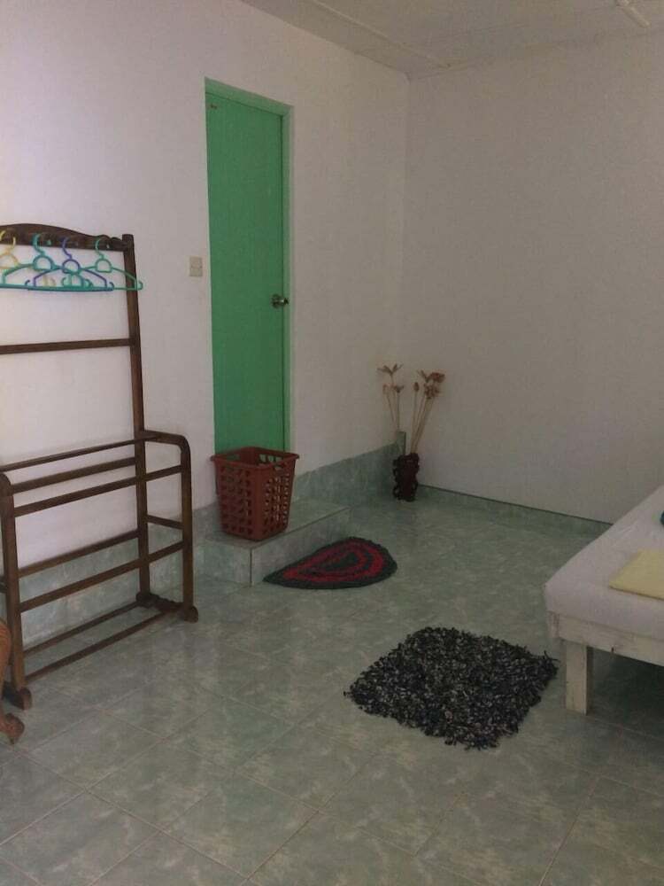 Hotel White Villa