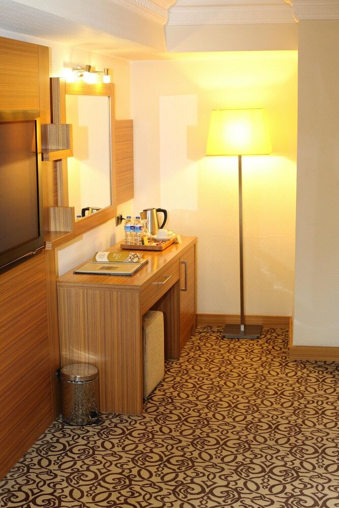 Emir Royal Hotel