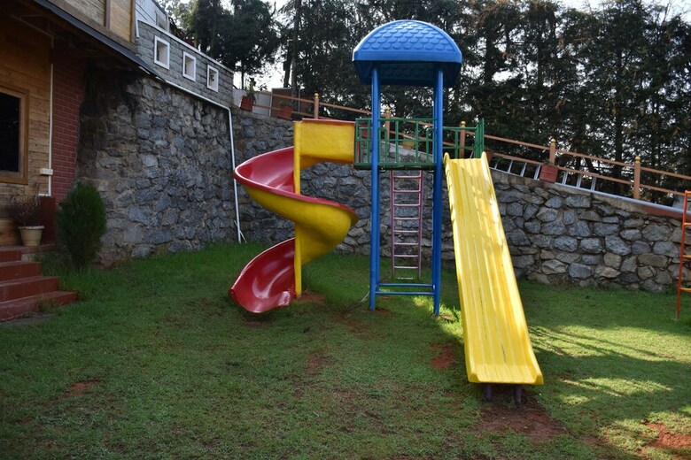 Hotel Green Nest Resort