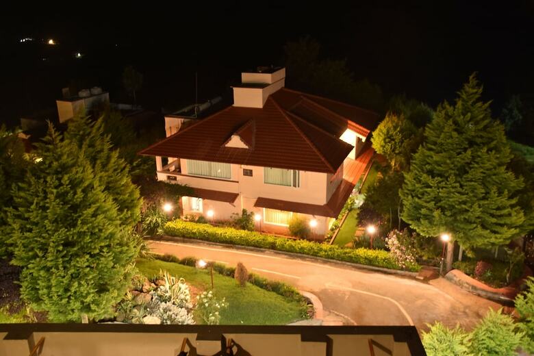 Hotel Green Nest Resort