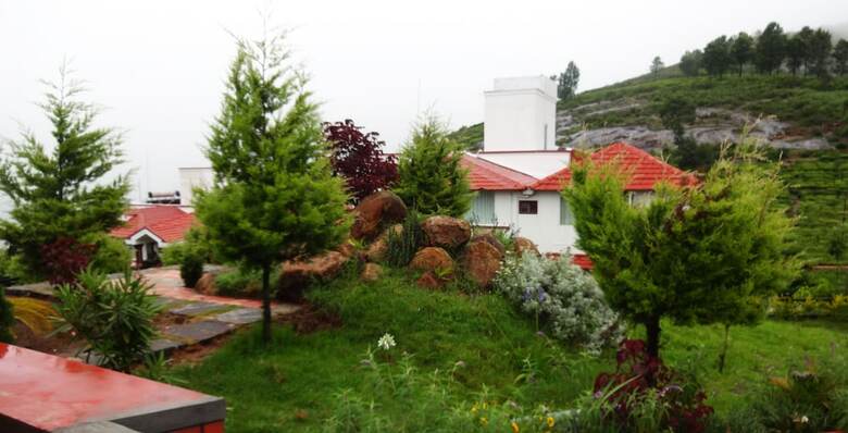 Hotel Green Nest Resort