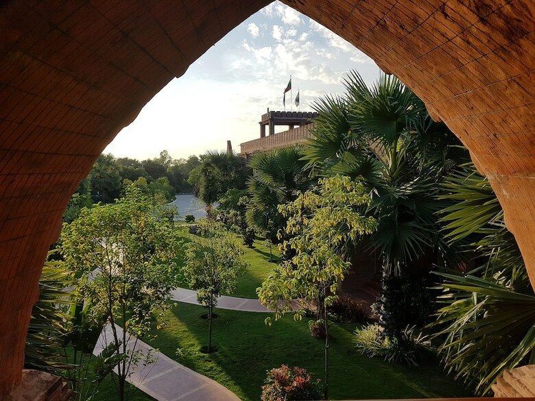 Famous Hotel Bagan