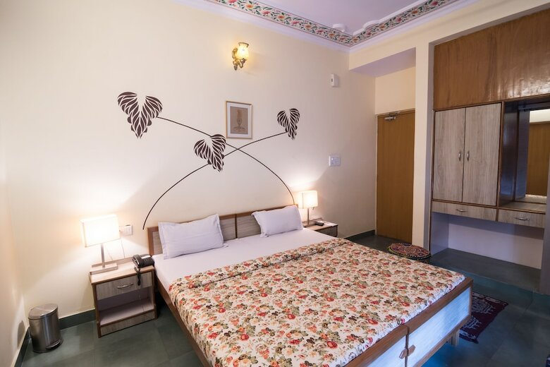Hotel Chitrakatha
