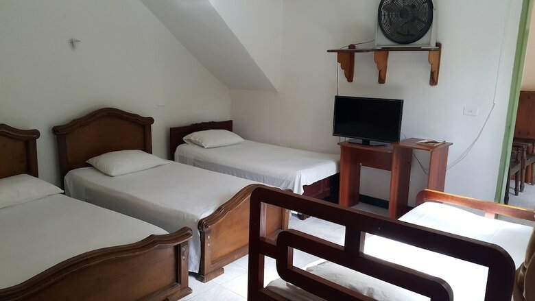 Hotel La Casa Amarela