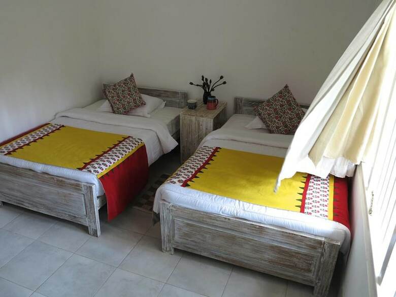 Hotel Esperanza Beach