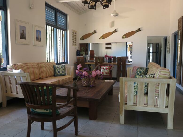 Hotel Esperanza Beach