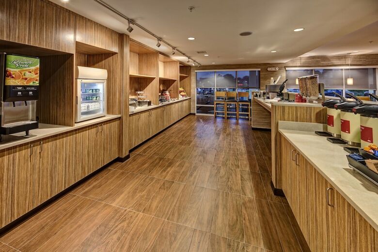 Hotel Towneplace Suites By Marriott Auburn