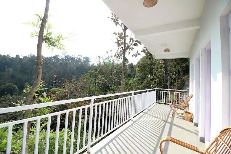 Hotel Season7 Nature Resort