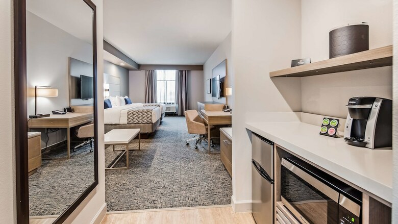 Hotel Best Western Premier Energy Corridor