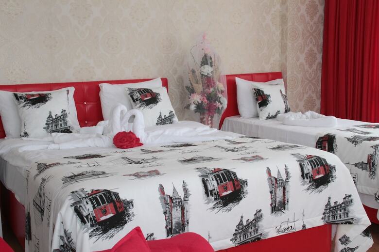 Hotel Ottoman 2 Class