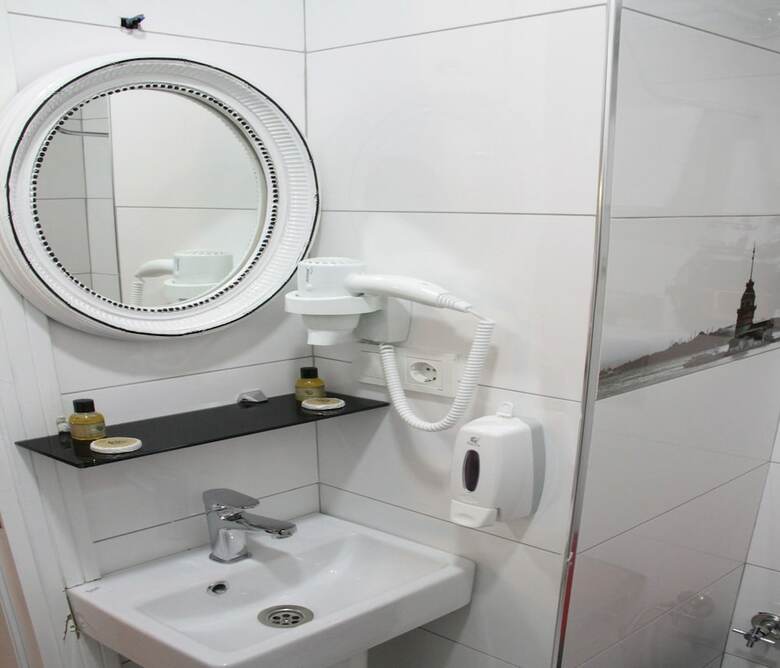 Hotel Ottoman 2 Class