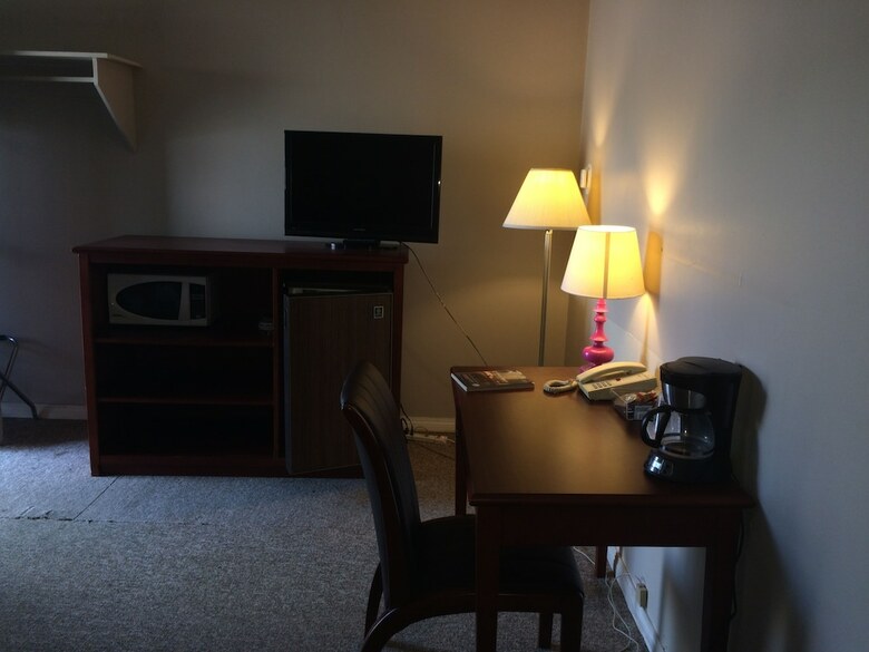 Esterhazy Motor Hotel