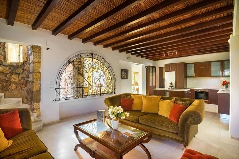 Villa Kastro Estate