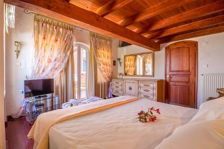 Villa Kastro Estate