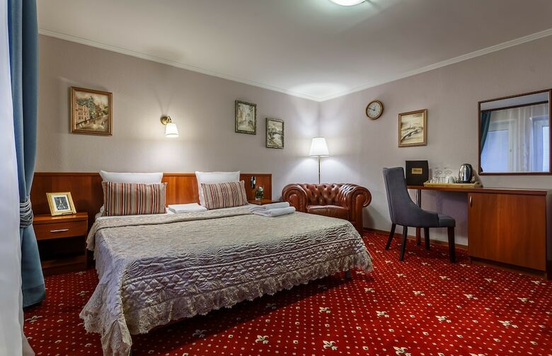 Mayak Hotel