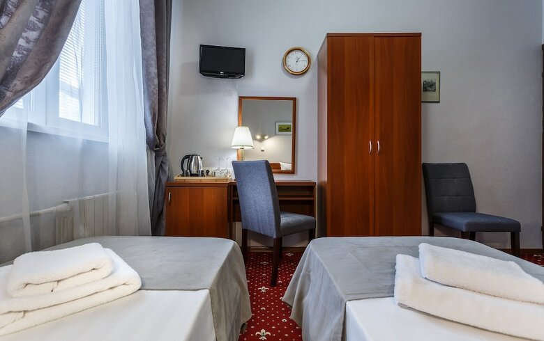 Mayak Hotel
