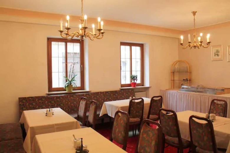 Hocher Hotel & Caf�