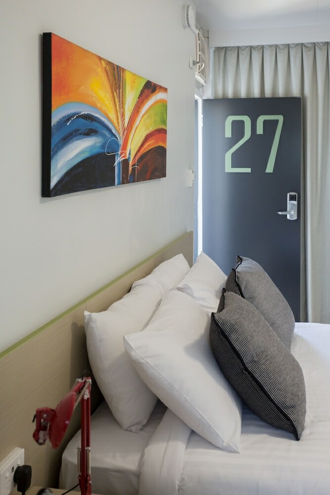 Motel Nightcap At Emerald Star Hotel