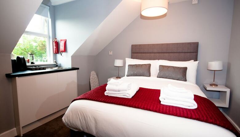 City Studios & Apartments