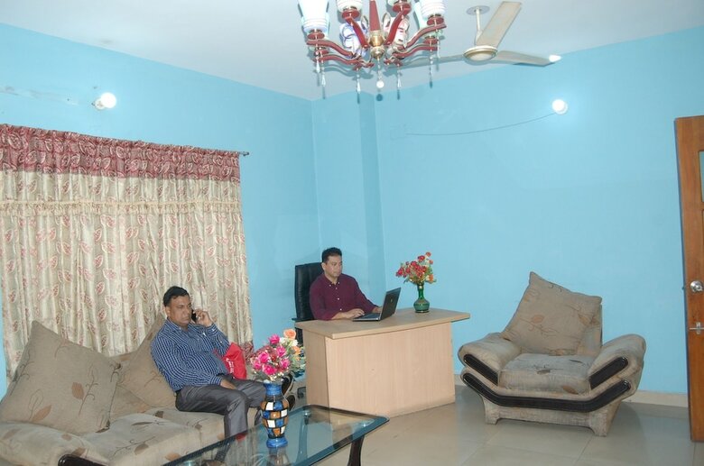 Hotel Traveller Inn