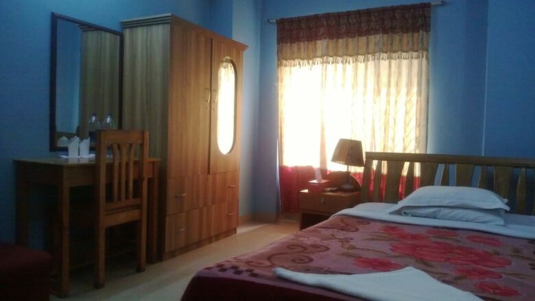 Hotel Traveller Inn