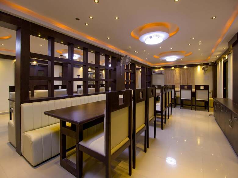 Oyo 3787 9 Star Hotel