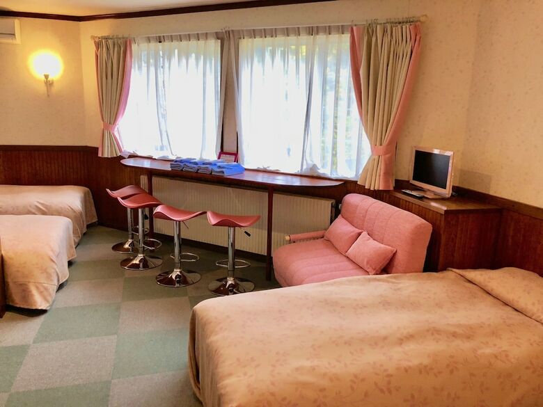Hotel Arts Color