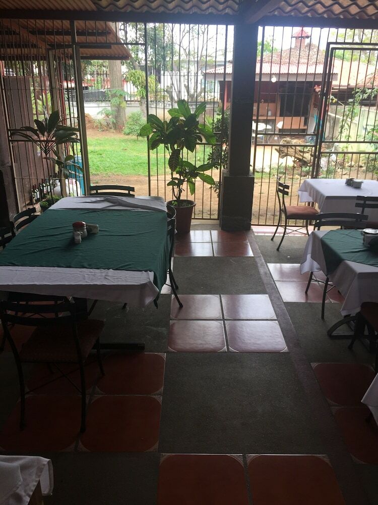 Hostal Hostel La Corte