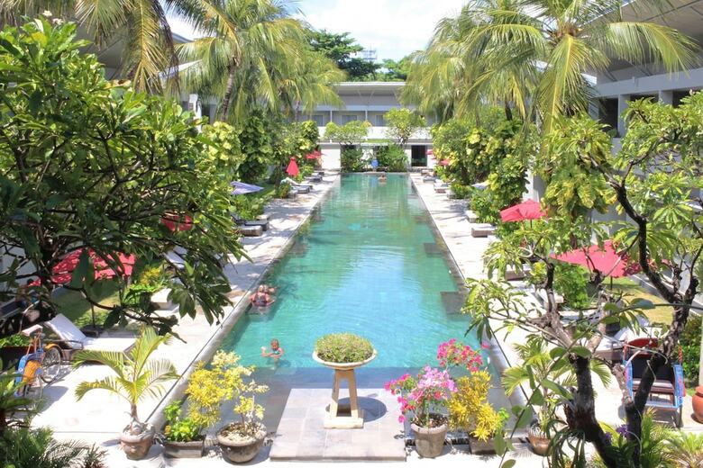 Hotel Airy Kuta Bakung Sari Bali