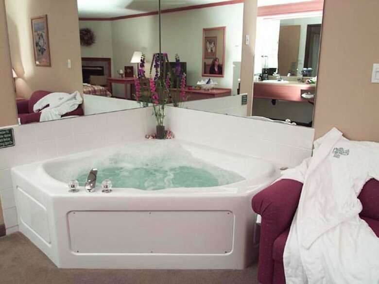 Elizabeth Oceanfront Suites, Ascend Hotel Collection