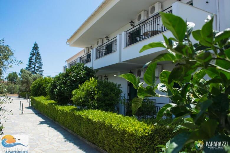 Aparthotel Chandris Apartments