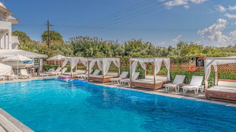 Aparthotel Chandris Apartments
