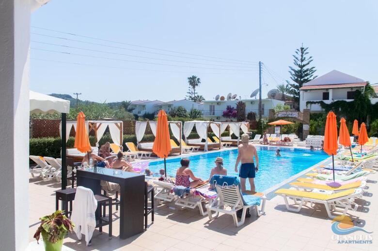 Aparthotel Chandris Apartments