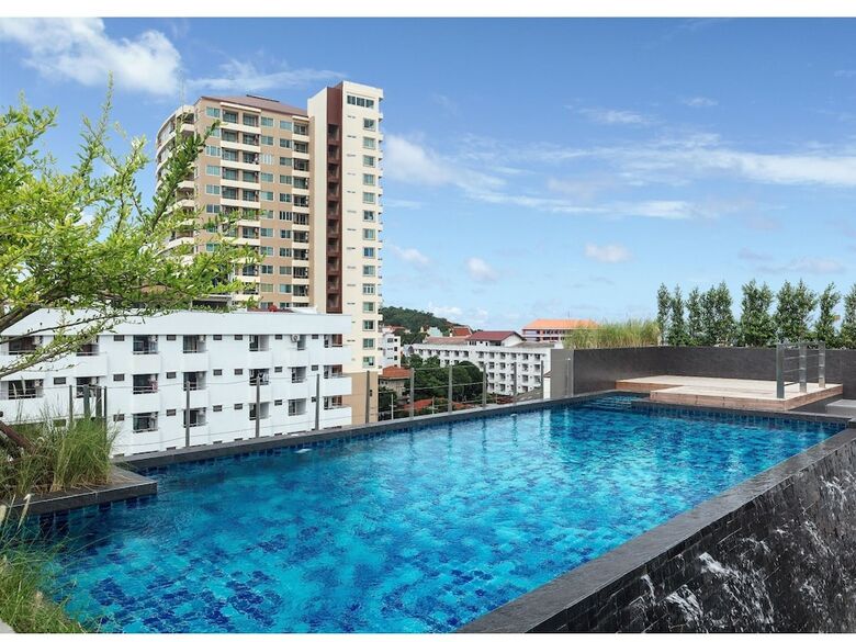 Aparthotel Madera Residence Siracha