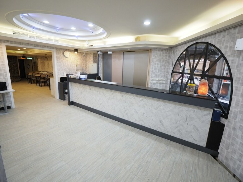 Heyue Hotel