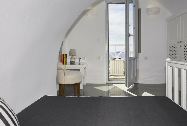 Villa Helianthus Suites