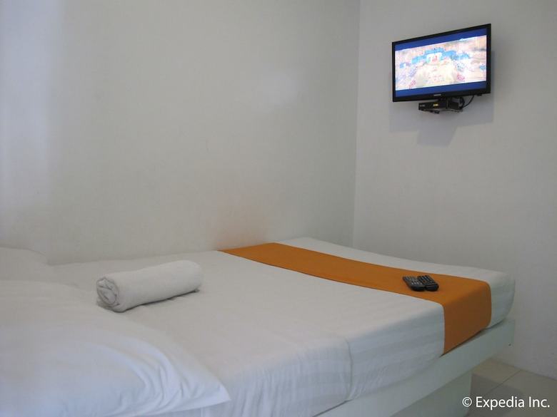 Islands Stay Hotels Uptown Cebu