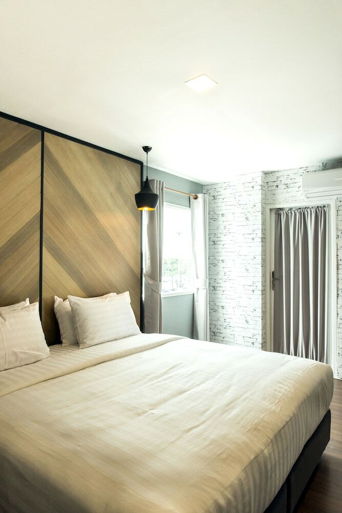 The Circle Hotel