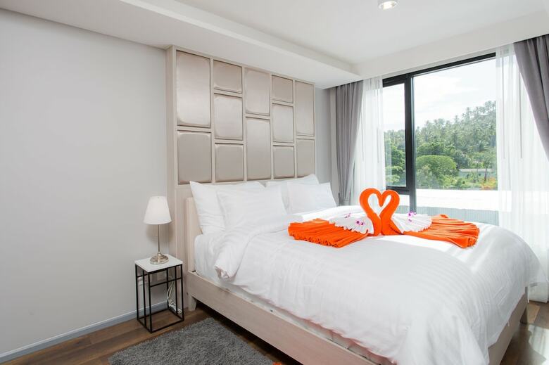Aparthotel 6th Avenue Surin Beach